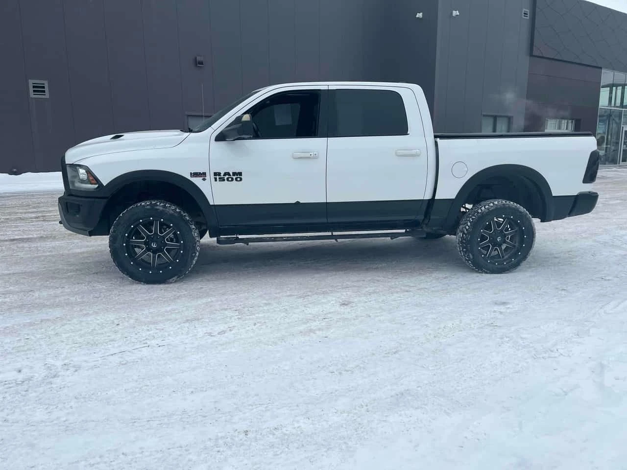 Dodge RAM 1500 * Rebel * PANO* KEYLESS* ПОДГРЕВ*  - изображение 2