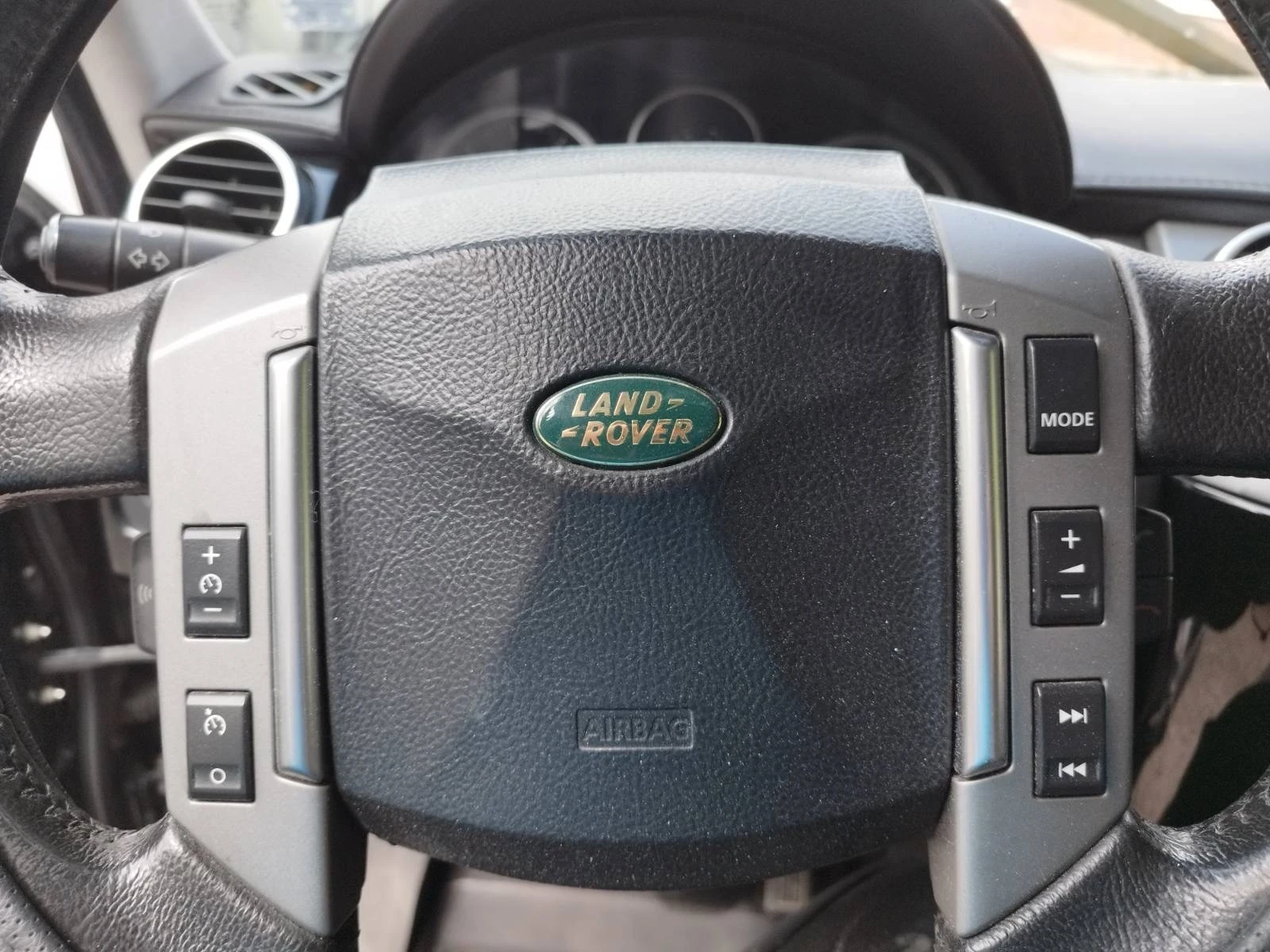 Land Rover Discovery, снимка 11 - Автомобили и джипове - 54512674