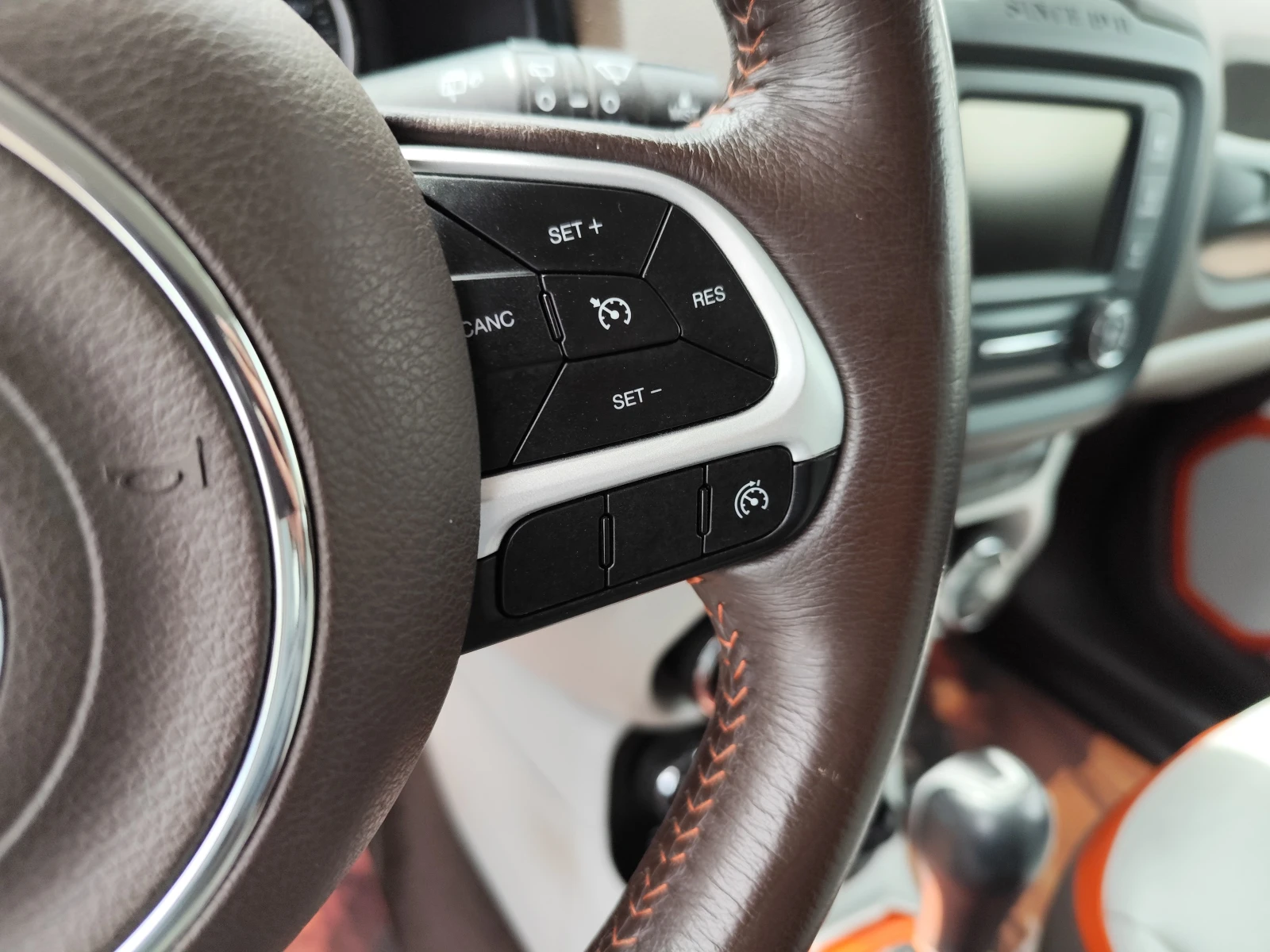 Jeep Renegade 2.0mJTD* LIMITED 4WD* АВТОМАТИК* 4X4* EURO6B* КОЖА, снимка 9 - Автомобили и джипове - 54594455