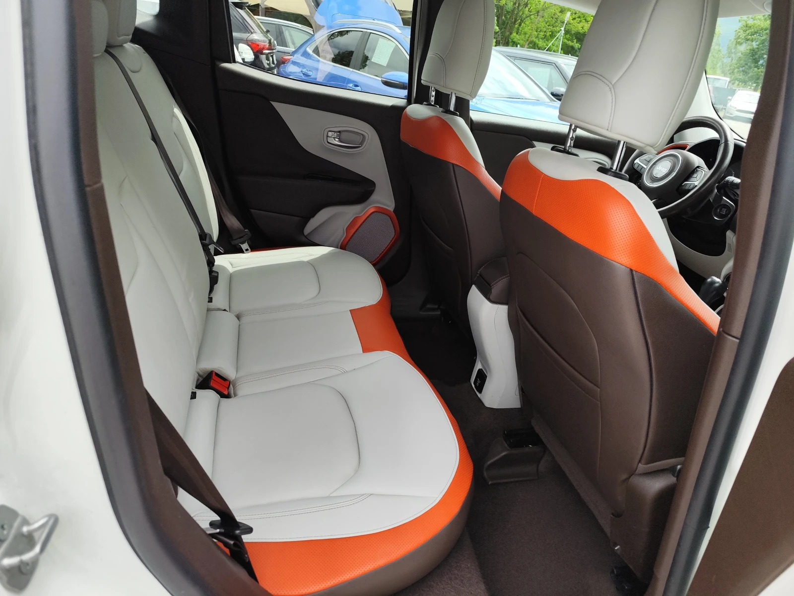 Jeep Renegade 2.0mJTD* LIMITED 4WD* АВТОМАТИК* 4X4* EURO6B* КОЖА, снимка 11 - Автомобили и джипове - 54594455