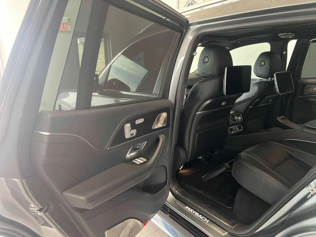 Mercedes-Benz GLS * Maybach 600 * АВТОКРЕДИТ БЕЗ ПЪРВОНАЧАЛНА ВНОСКА, снимка 13 - Автомобили и джипове - 55019228