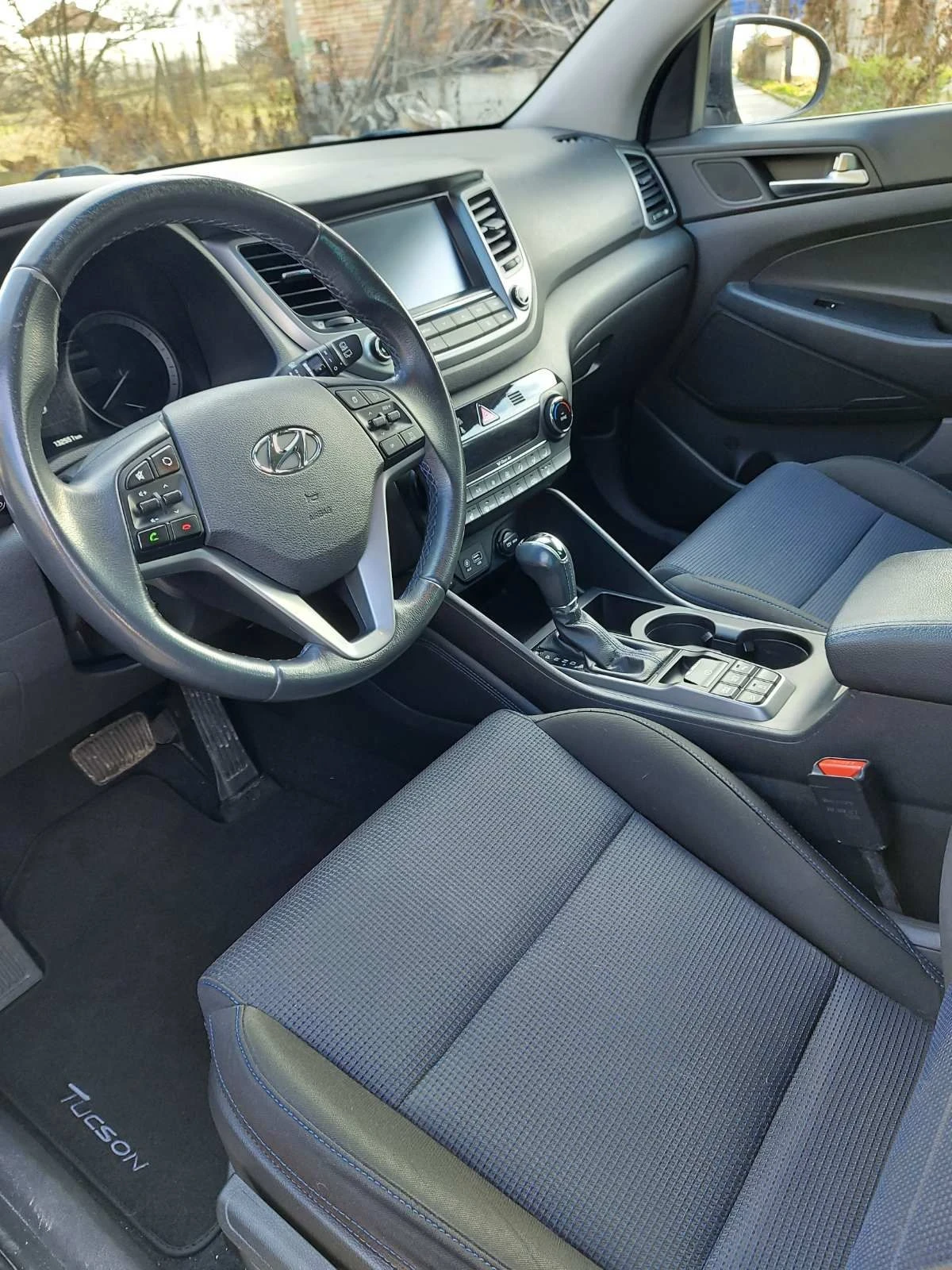 Hyundai Tucson, снимка 2 - Автомобили и джипове - 56152132