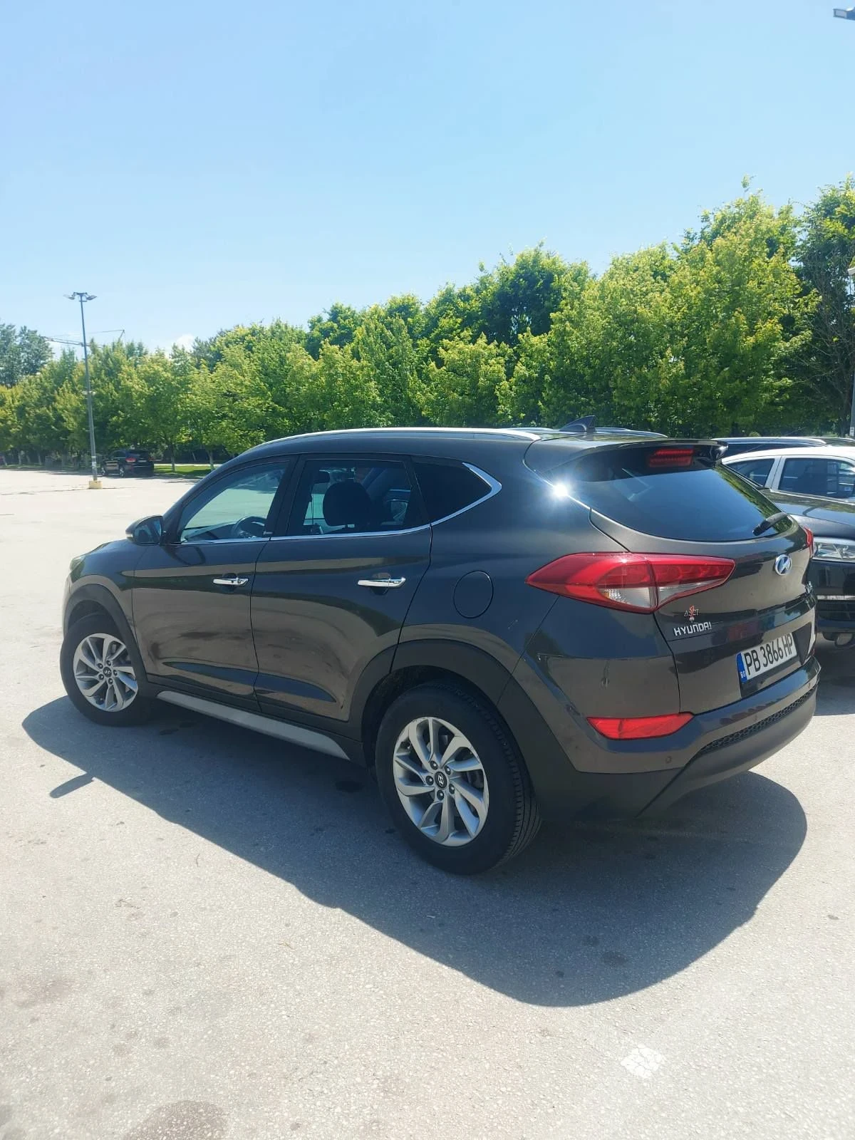 Hyundai Tucson, снимка 7 - Автомобили и джипове - 56152132