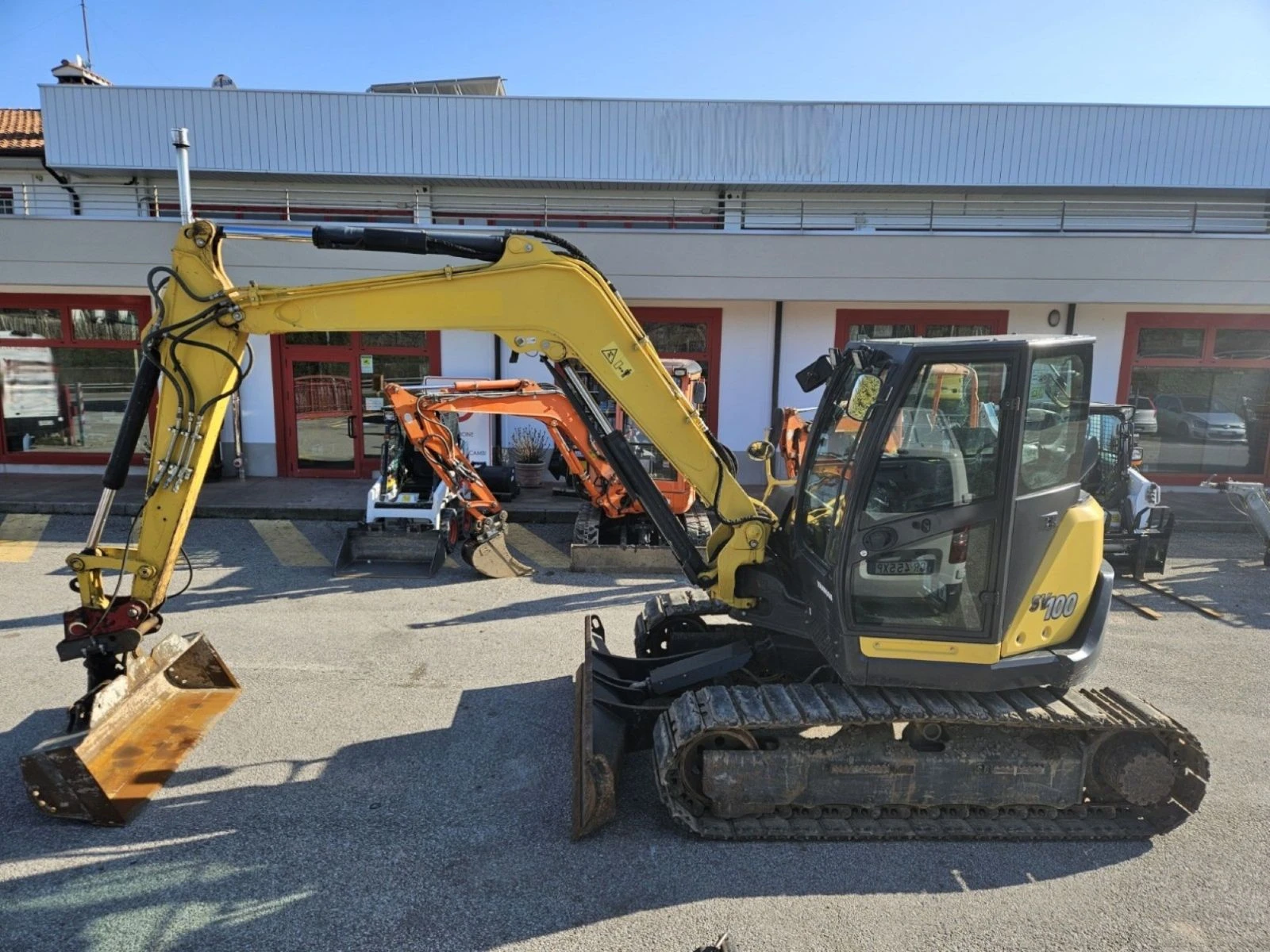 Други специализирани машини Друга YANMAR SV100  - изображение 2