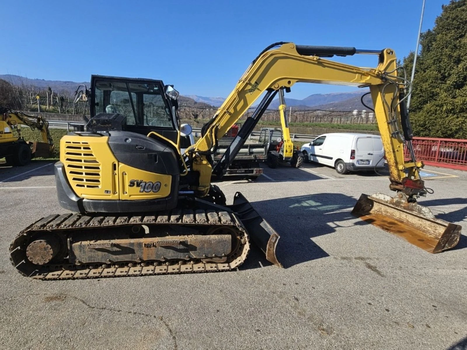 Други специализирани машини Друга YANMAR SV100  - изображение 3