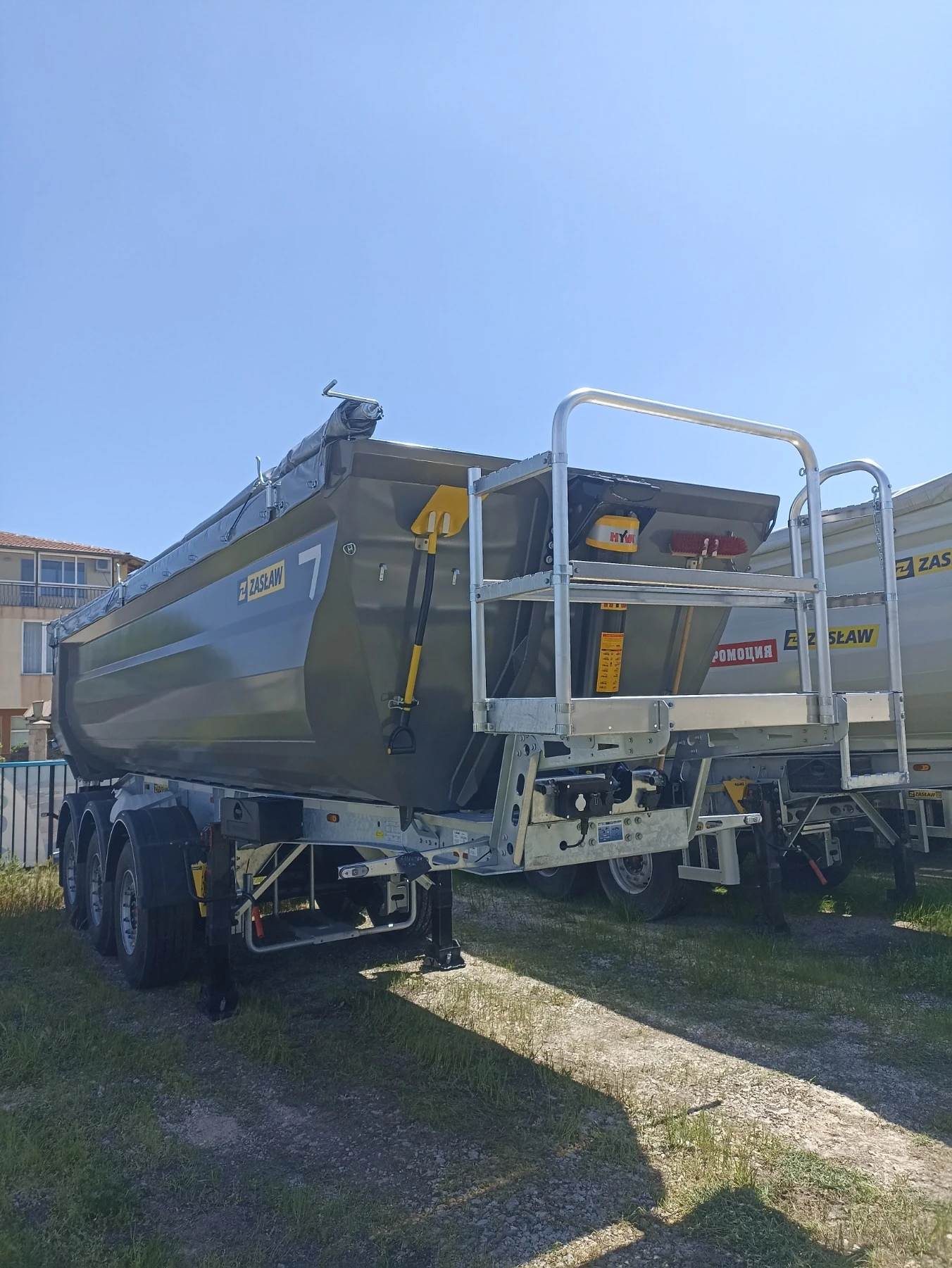  Zaslaw 253 | Mobile.bg   3