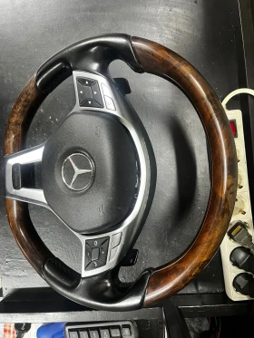 Махагонов амг волан с пера , снимка 2