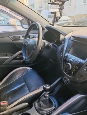 Hyundai Veloster  1.6, 186  к. с., 101 200 км, снимка 6