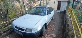 Opel Astra 1.6 газ, снимка 1