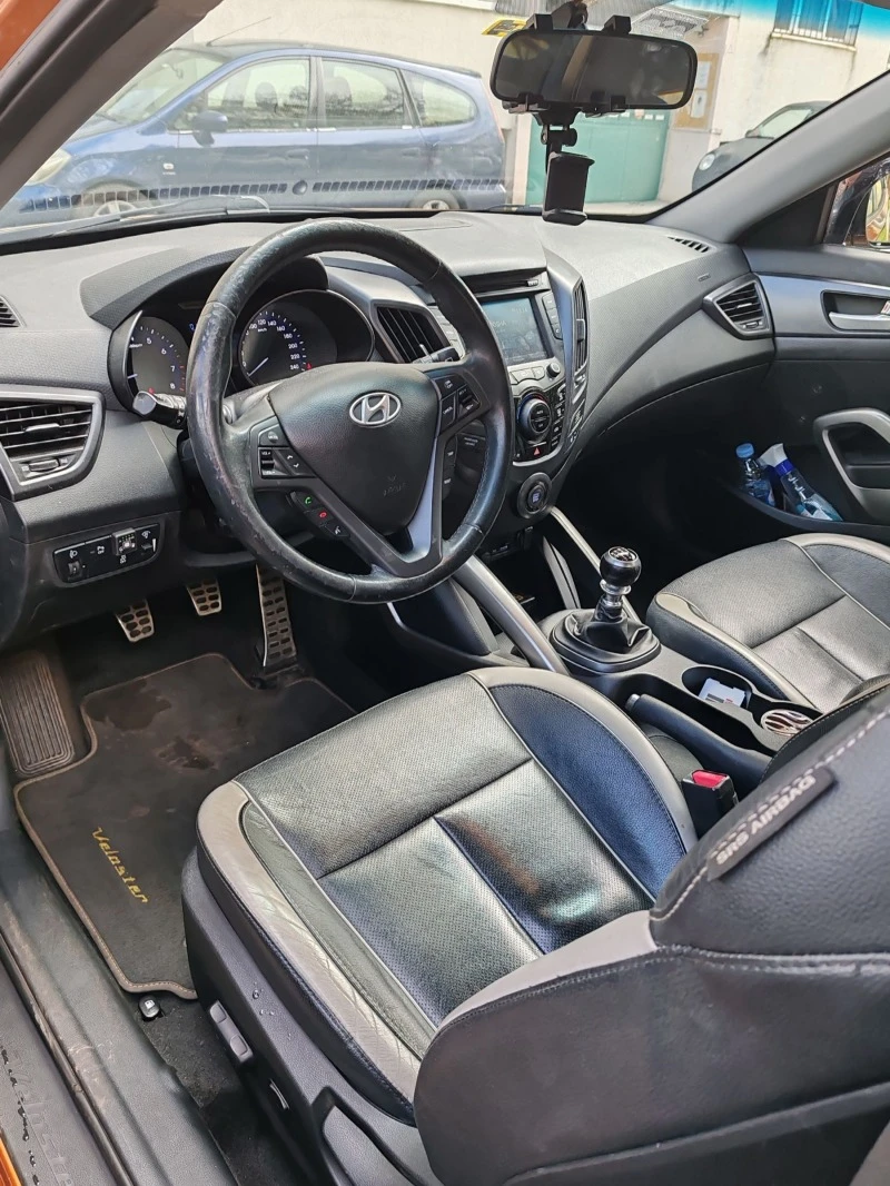 Hyundai Veloster  1.6, 186  к. с., 101 200 км, снимка 9 - Автомобили и джипове - 47279735