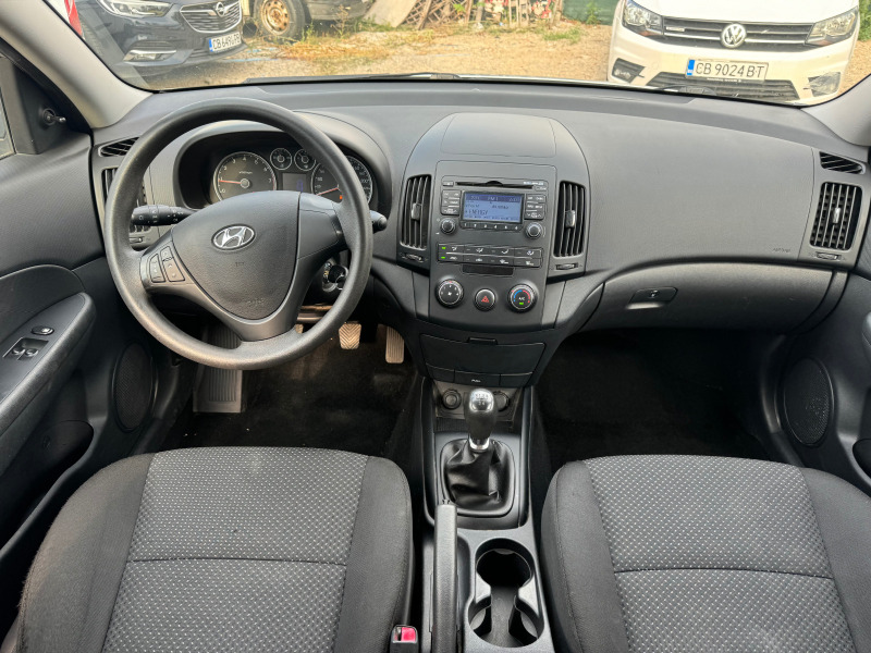 Hyundai I30 1.6 16v FACE CW, снимка 9 - Автомобили и джипове - 46686917