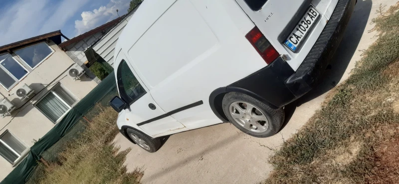 Opel Combo Товарен, снимка 2 - Автомобили и джипове - 47117929