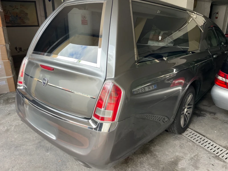 Lancia Thema Отлично Състояние Катафалка, снимка 8 - Автомобили и джипове - 47669462