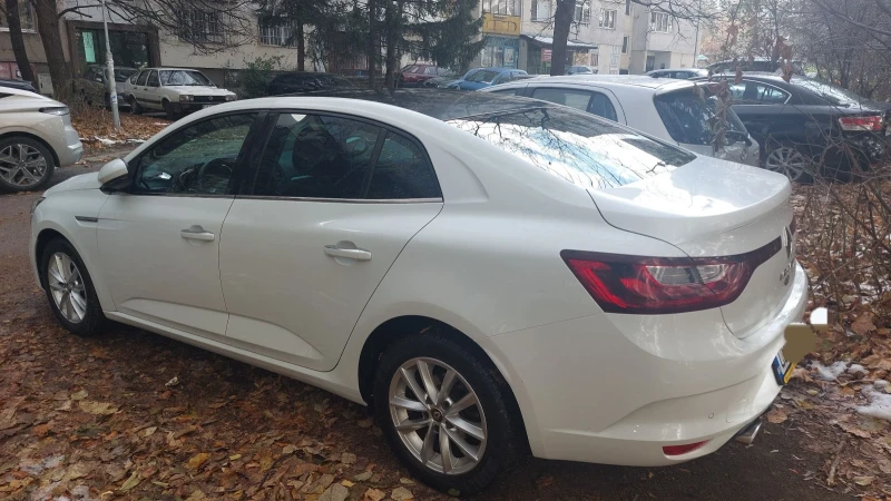 Renault Megane, снимка 2 - Автомобили и джипове - 48097440