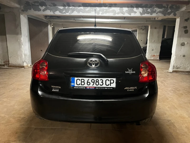 Toyota Auris Auris D-4D, снимка 3 - Автомобили и джипове - 49313751