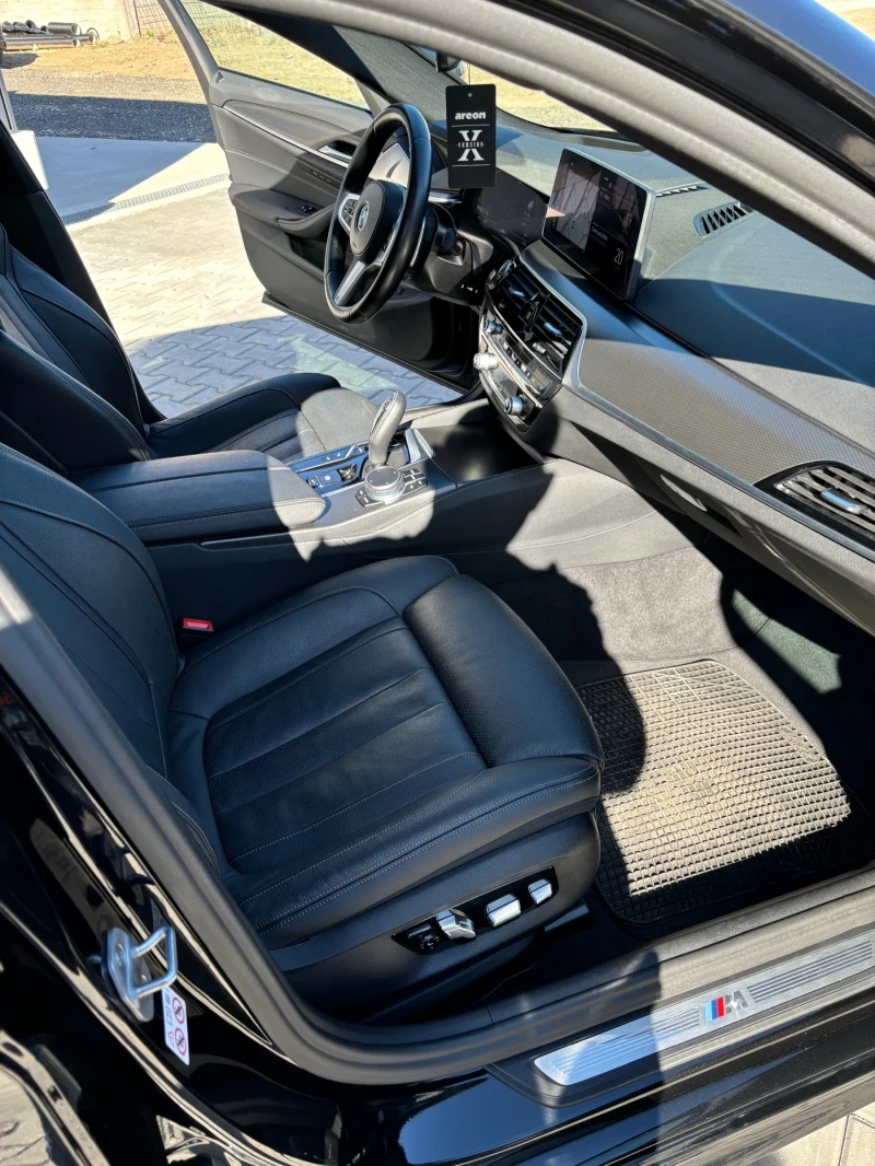 BMW 530 xd M sport, снимка 8 - Автомобили и джипове - 51325521