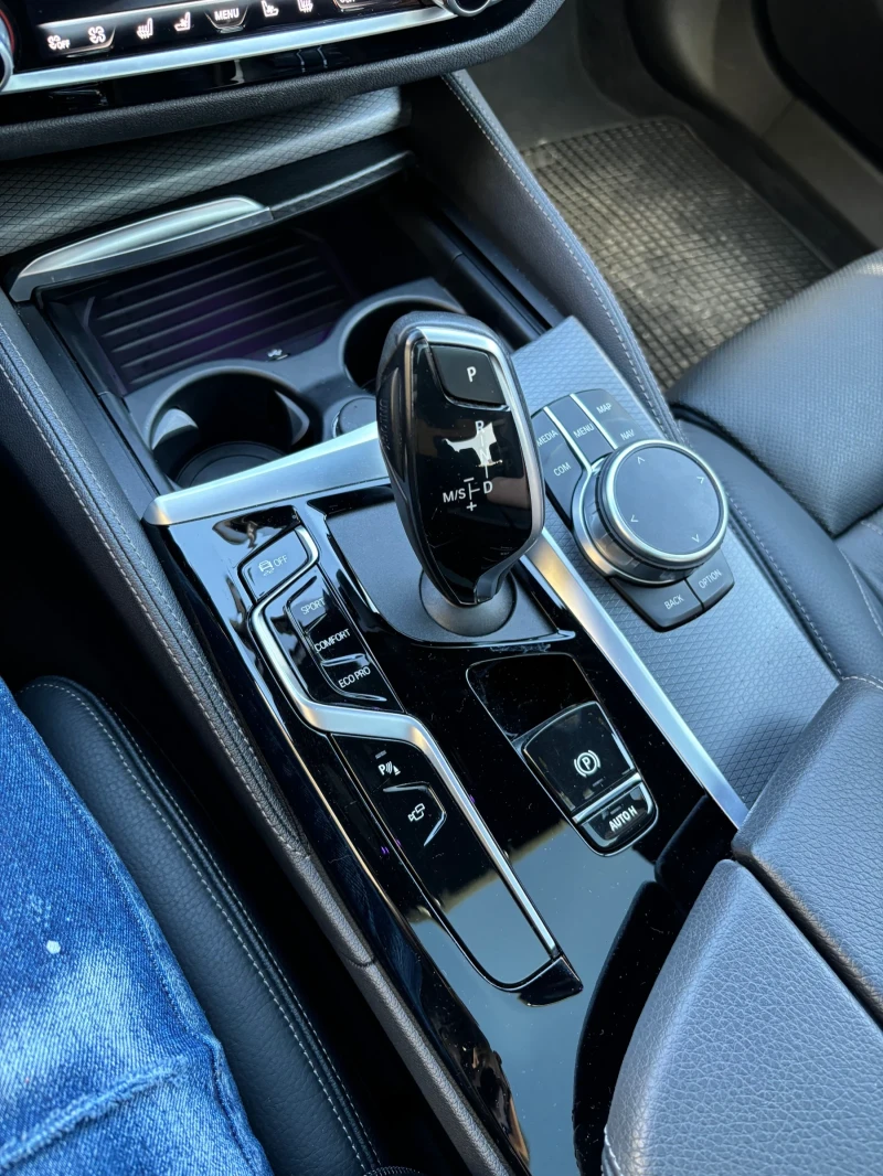 BMW 530 xd M sport, снимка 14 - Автомобили и джипове - 51325521