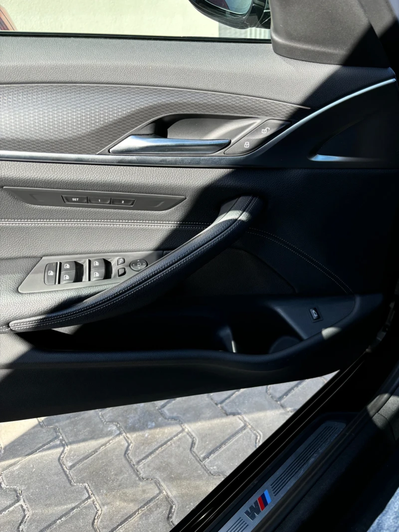 BMW 530 xd M sport, снимка 15 - Автомобили и джипове - 51325521