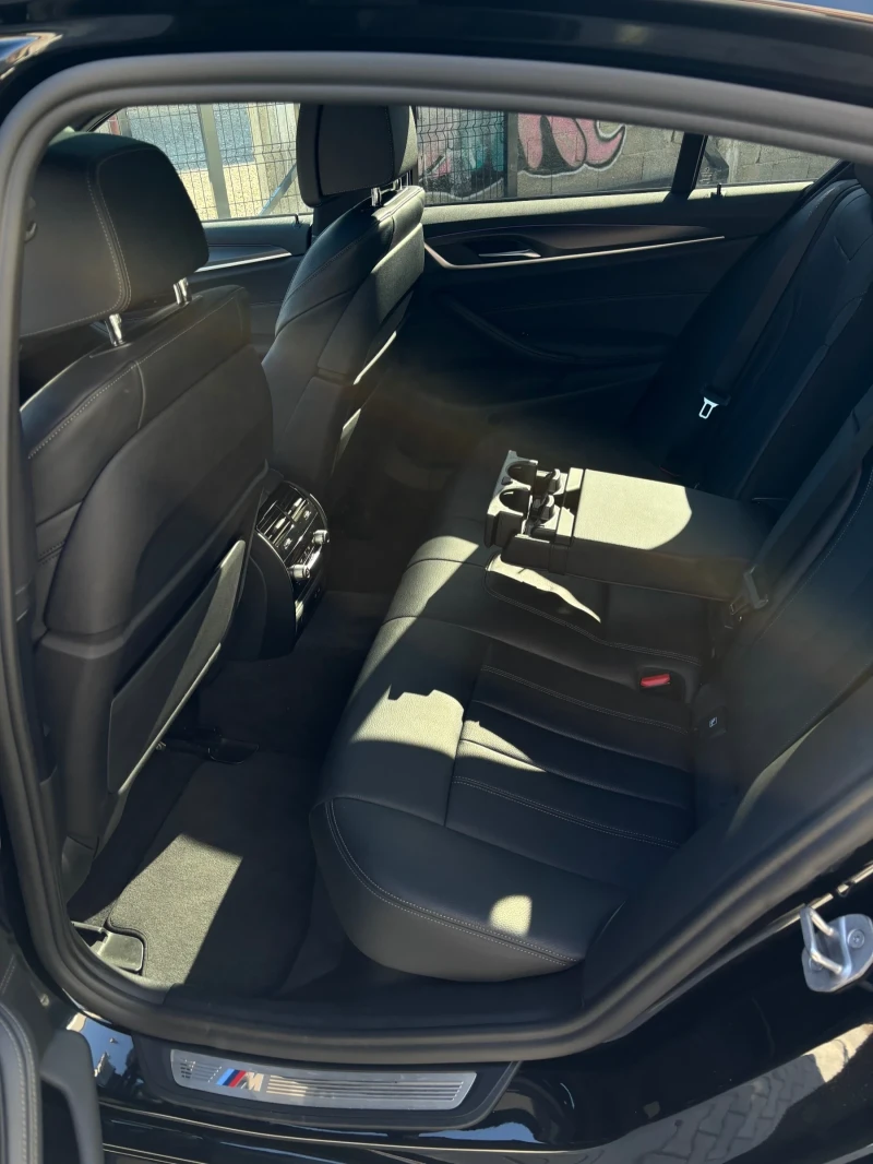 BMW 530 xd M sport, снимка 9 - Автомобили и джипове - 51325521