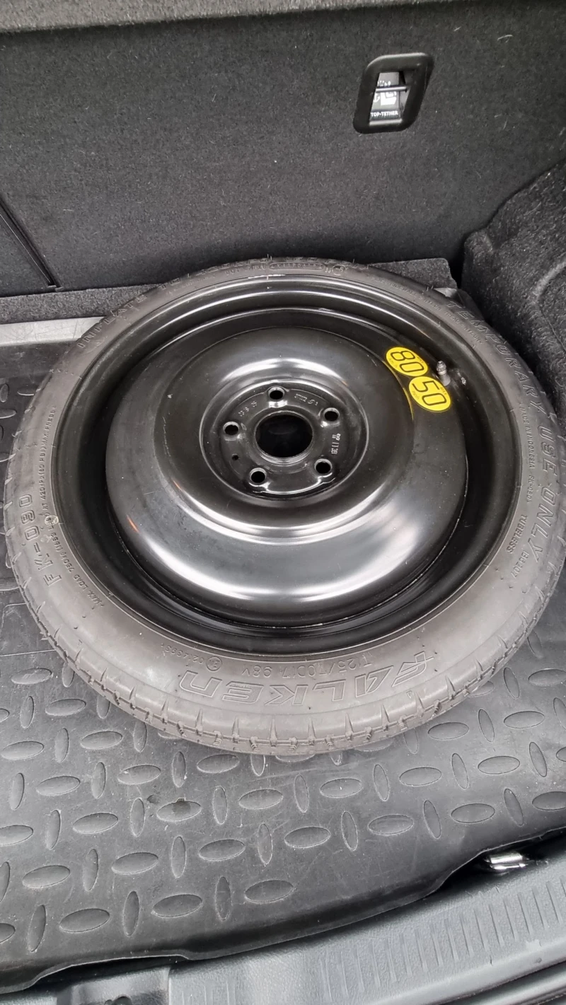 Toyota Auris, снимка 6 - Автомобили и джипове - 52817962