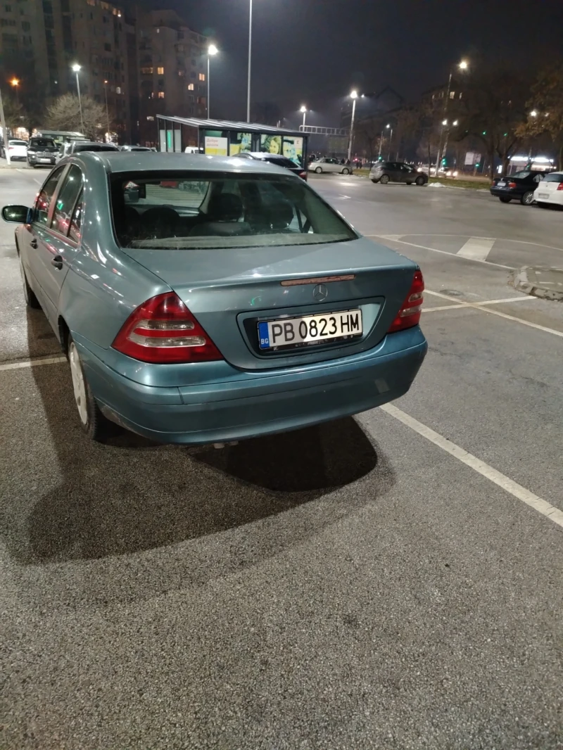 Mercedes-Benz C 180, снимка 3 - Автомобили и джипове - 53192162