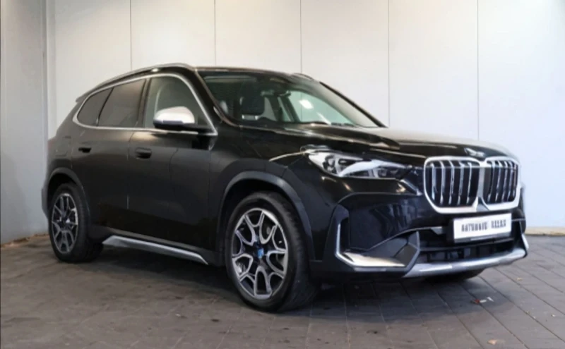 BMW iX1 30XD/HUD/H&K/360/PANO/LED/KEY/MEMO