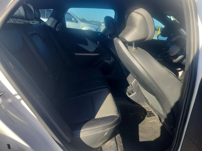 Kia K4 2.0* GT LINE* РЕАЛНИ КМ, снимка 9 - Автомобили и джипове - 53398333