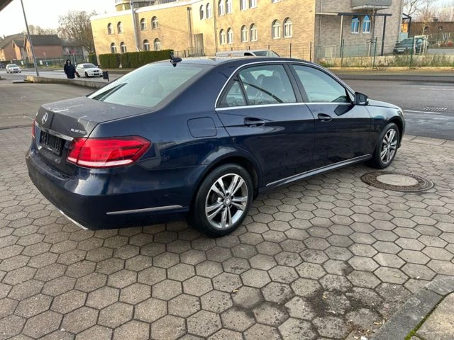 Mercedes-Benz E 220 W212 9G-tronik Avangarde, снимка 4 - Автомобили и джипове - 47314089