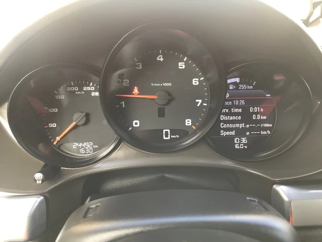 Porsche Cayman 718 - изображение 9