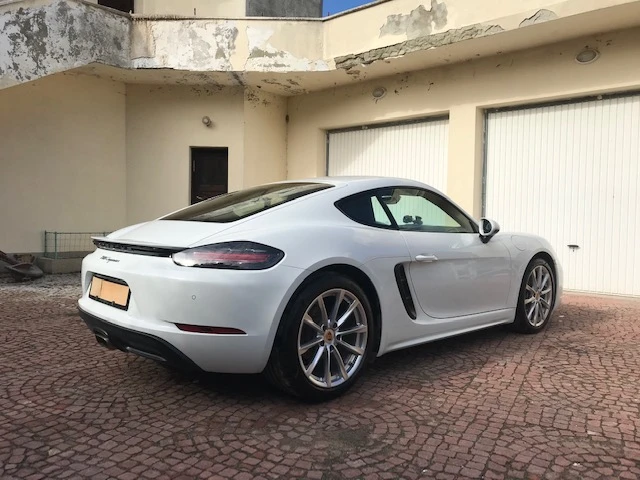 Porsche Cayman 718 - изображение 2