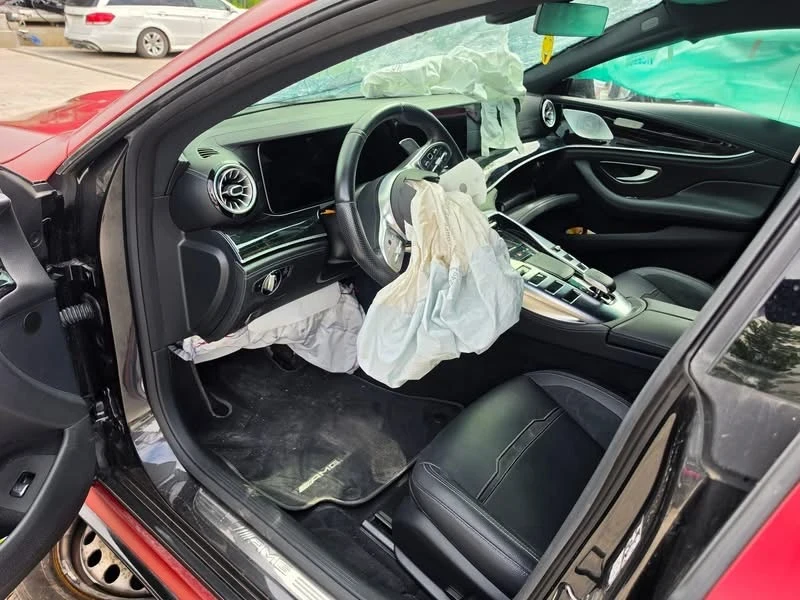 Mercedes-Benz AMG GT 53 4matic + , снимка 3 - Автомобили и джипове - 55032596