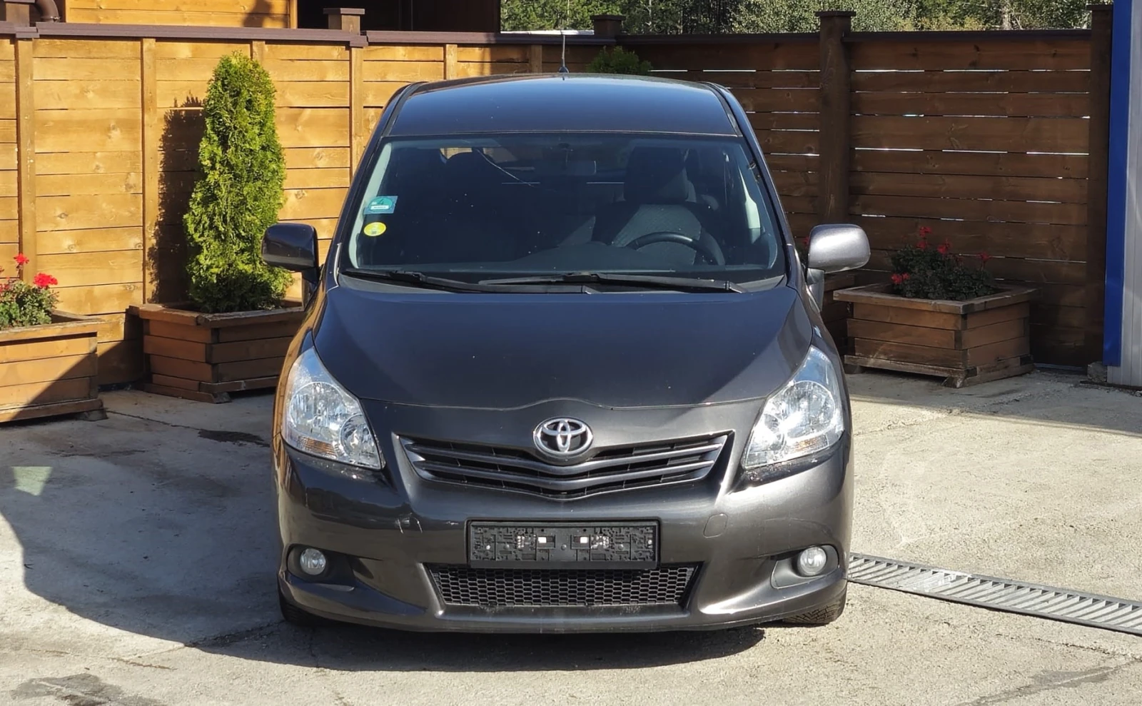 Toyota Verso 1.8 Valvematic - изображение 2