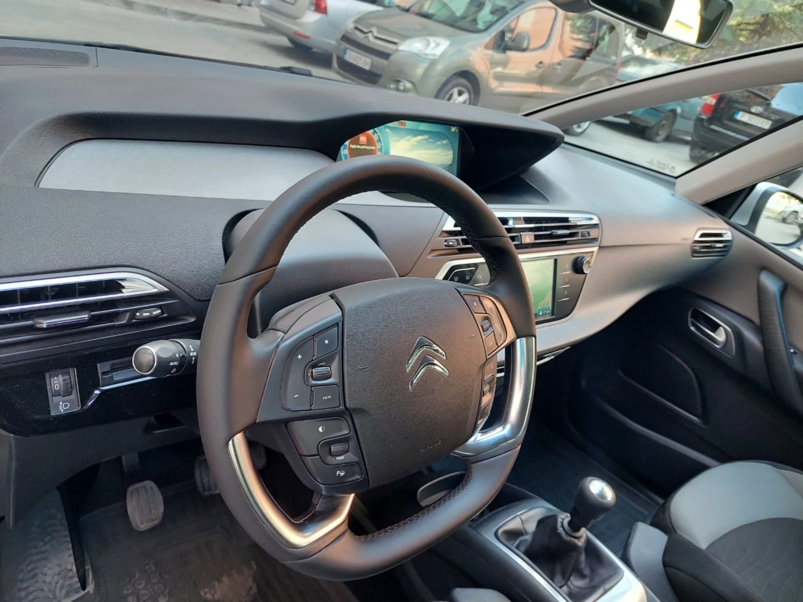 Citroen C4 Picasso 1.6 FULL НОВА - изображение 9