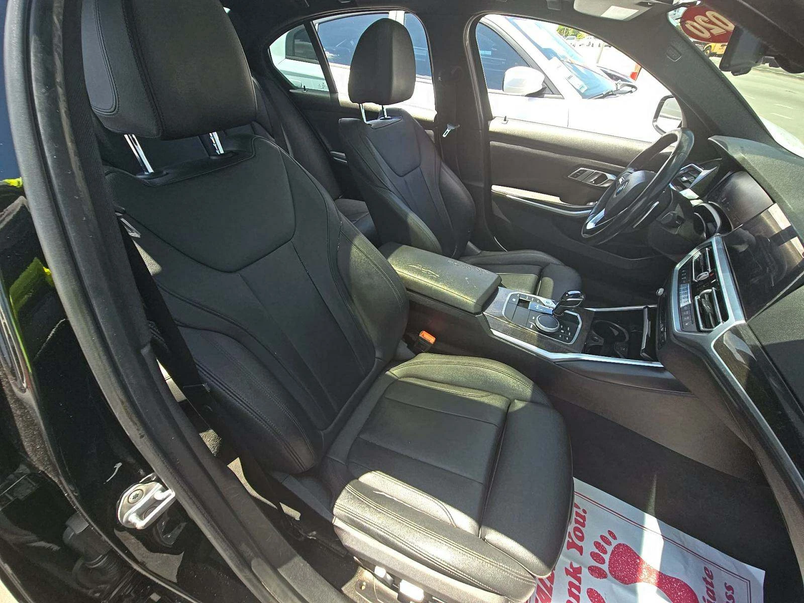 BMW 330 i ФИКСИРАНА ЦЕНА!/RECARO/ПОДГРЕВИ/ШИБЕДАХ/DIGITAL - изображение 10
