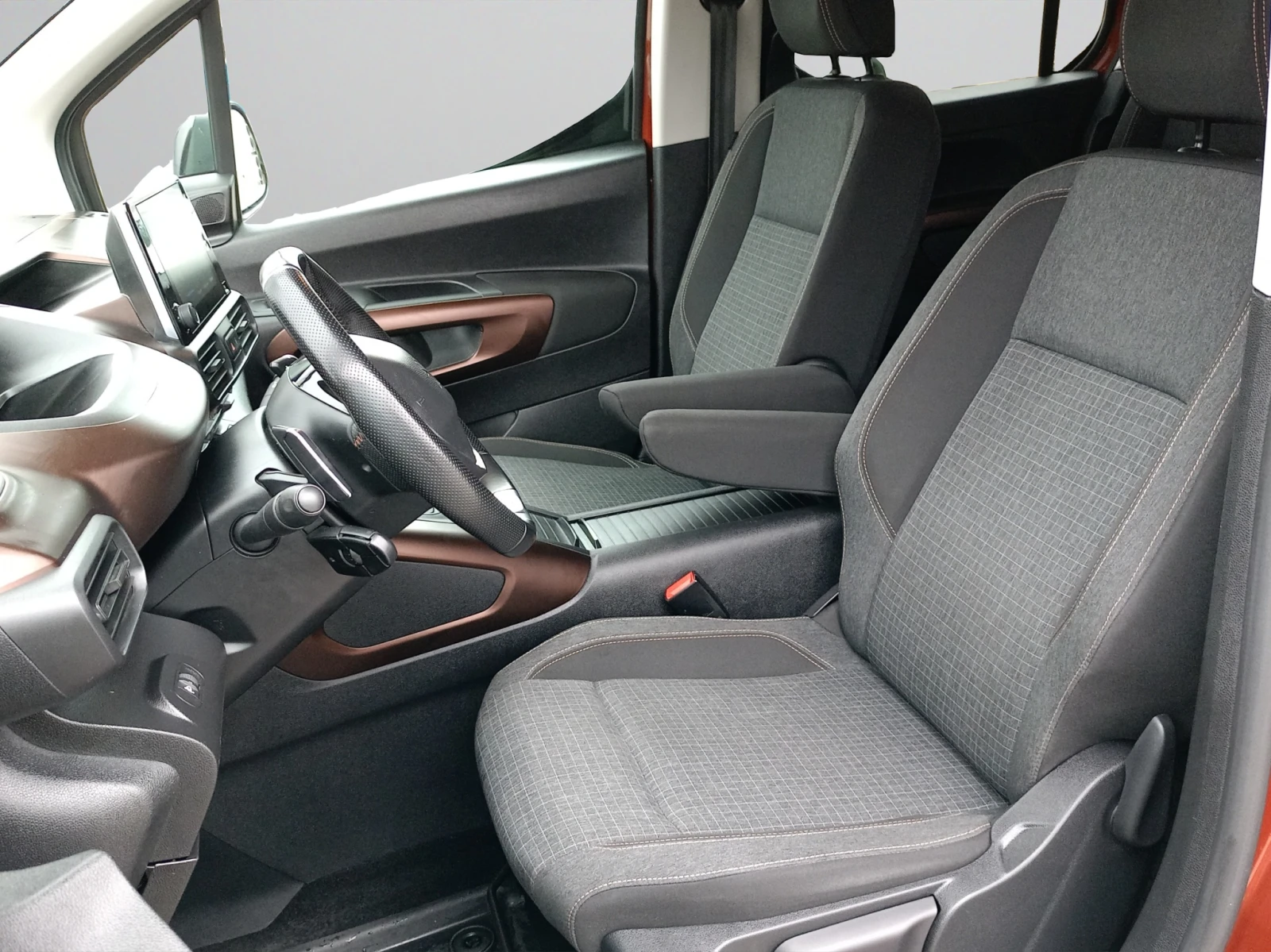 Peugeot Rifter MPV Long GT Line 1.5 BlueHDI 130 EAT8 E6 | Mobile.bg � ����������� 10