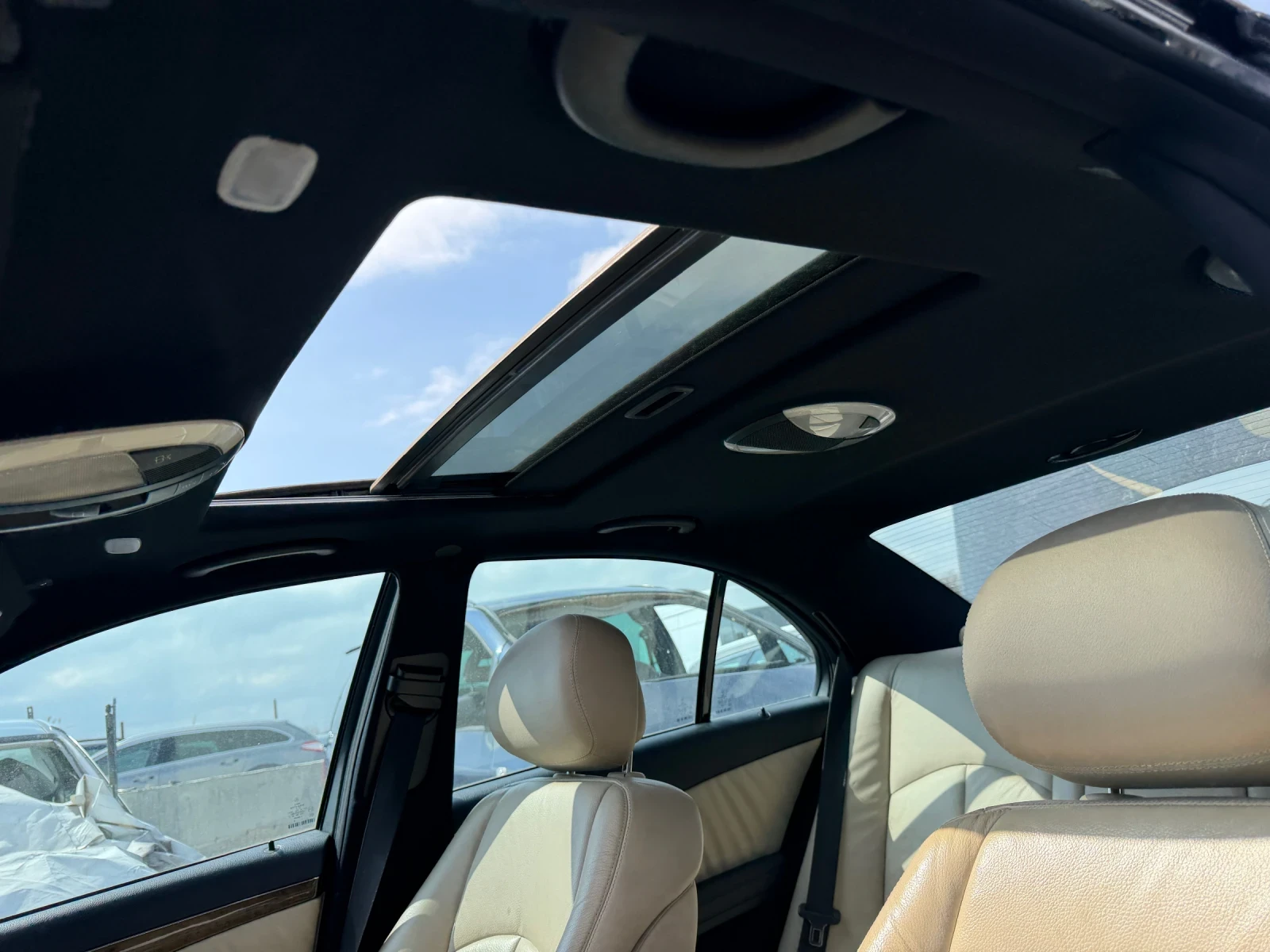 Mercedes-Benz E 320 cdi, снимка 13 - Автомобили и джипове - 53851337