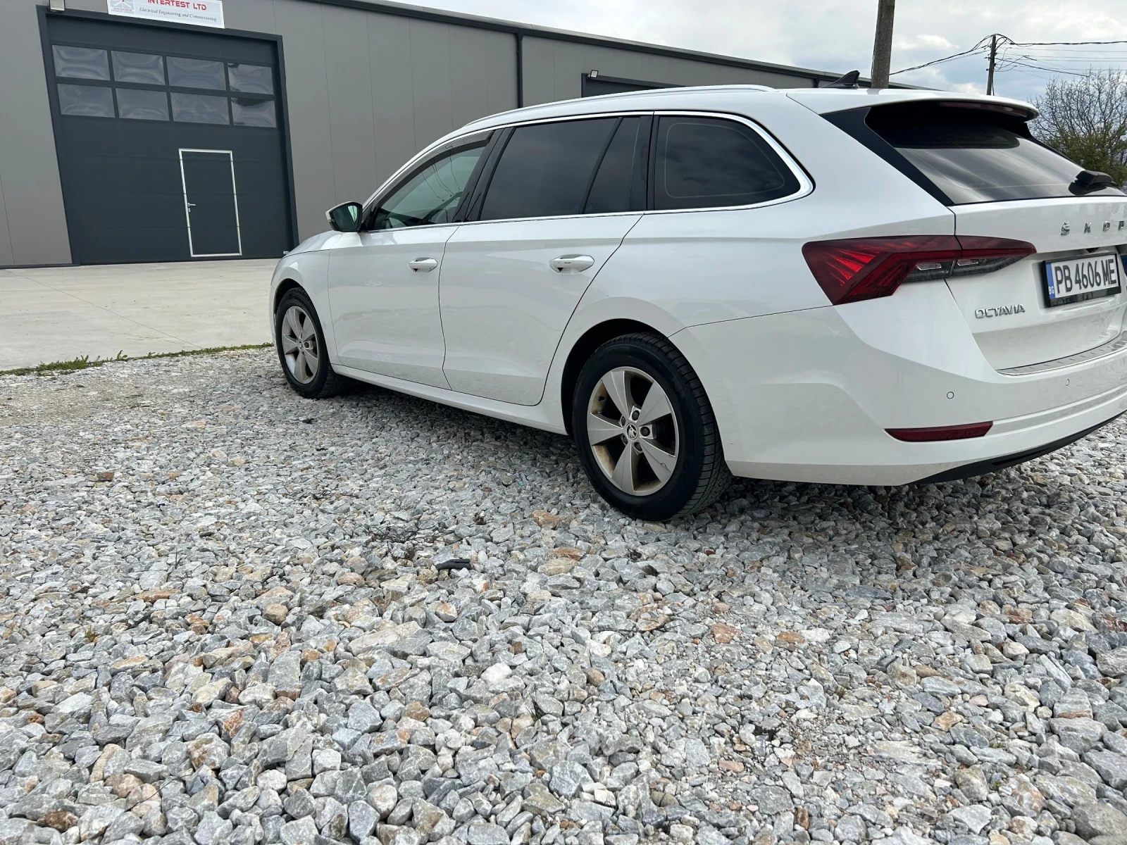 Skoda Octavia G-TEC, снимка 9 - Автомобили и джипове - 54148746