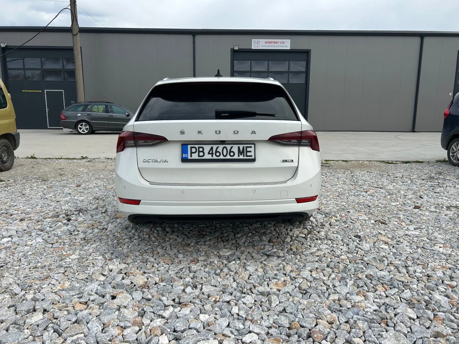 Skoda Octavia G-TEC, снимка 8 - Автомобили и джипове - 54148746