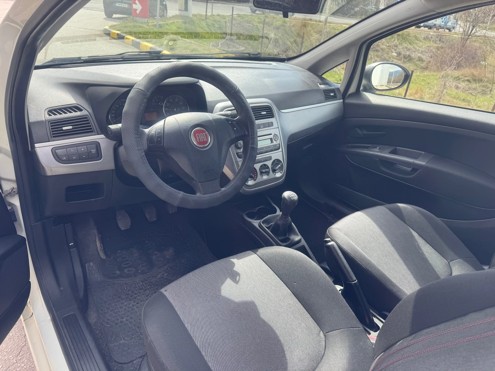 Fiat Punto, снимка 8 - Автомобили и джипове - 54359808