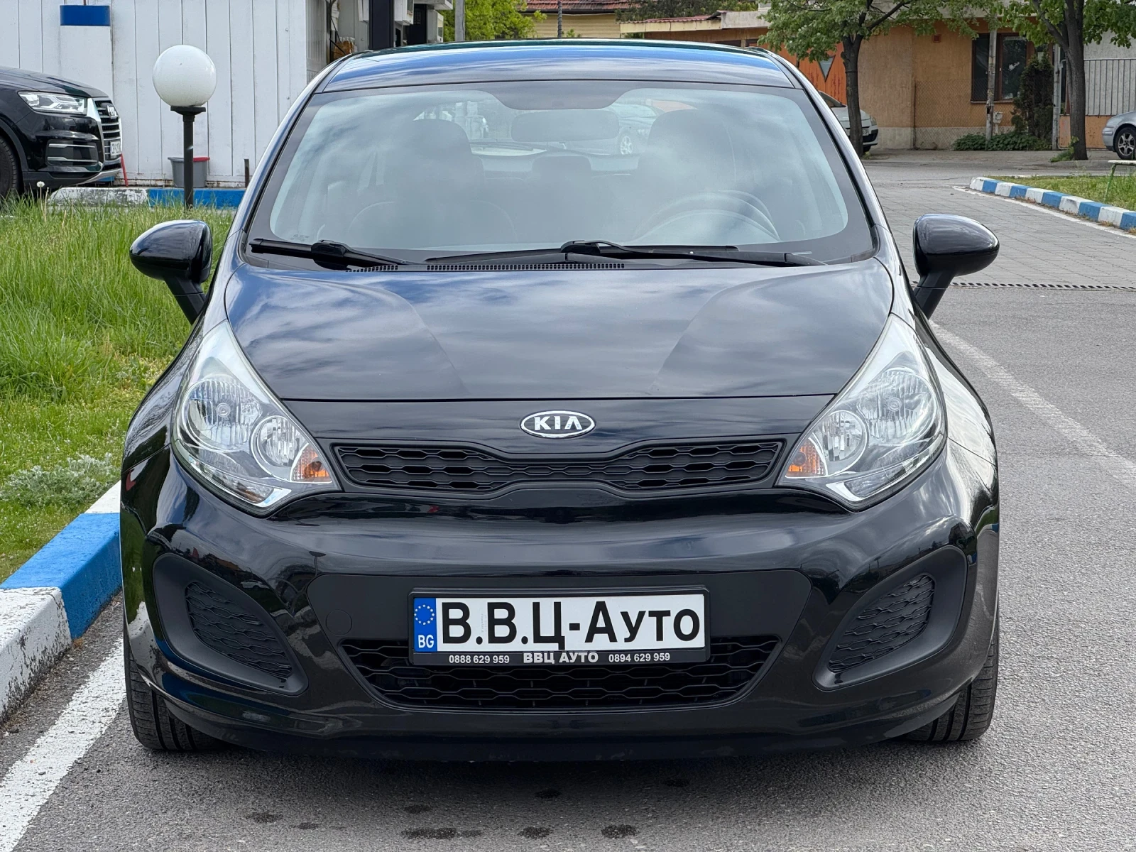 Kia Rio 1.2Бензин , снимка 2 - Автомобили и джипове - 54401931