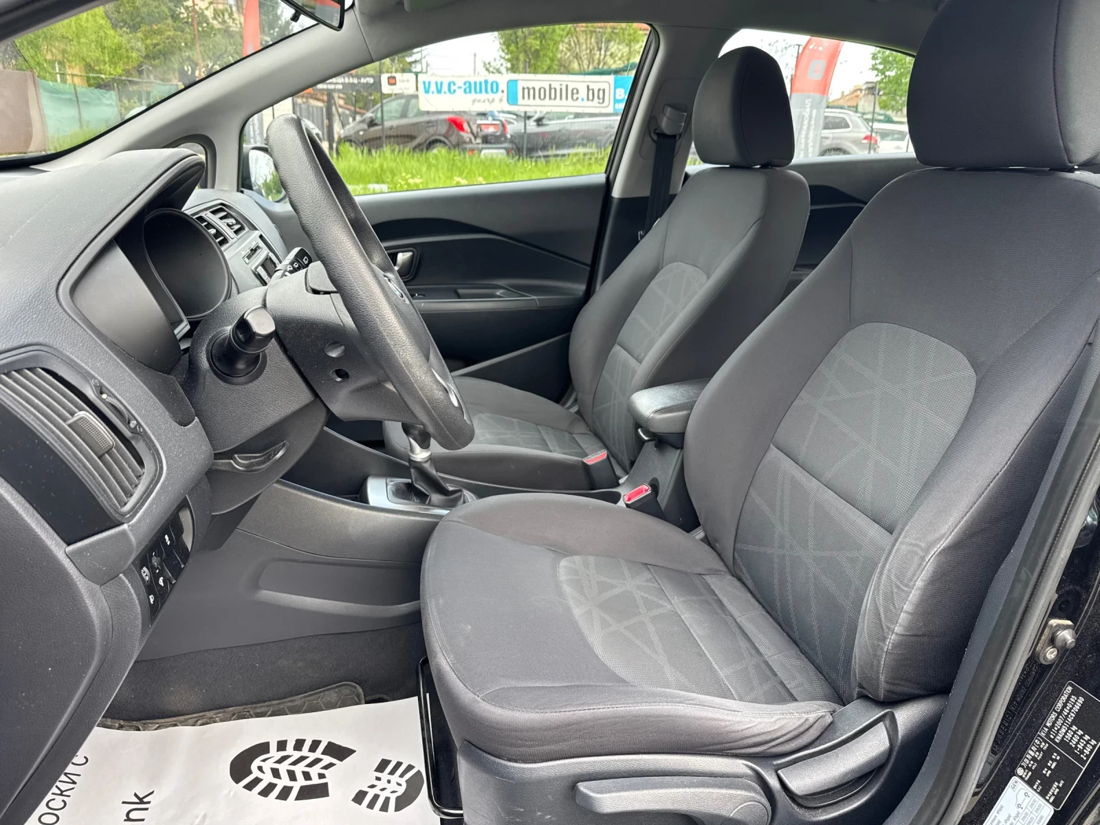 Kia Rio 1.2Бензин , снимка 9 - Автомобили и джипове - 54401931