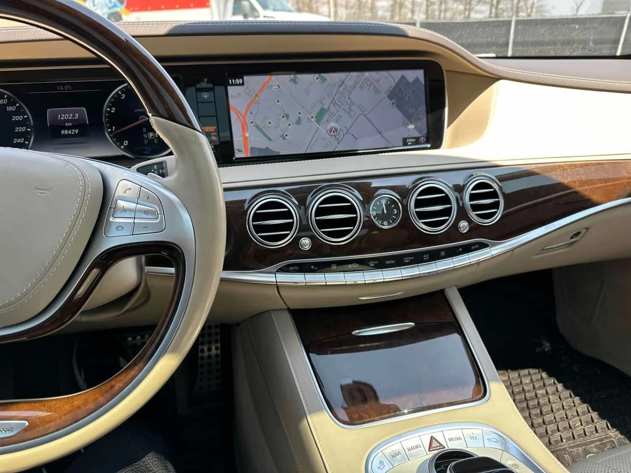 Mercedes-Benz S 550 * PANO* KEYLESS* ПОДГРЕВ* , снимка 9 - Автомобили и джипове - 54486832