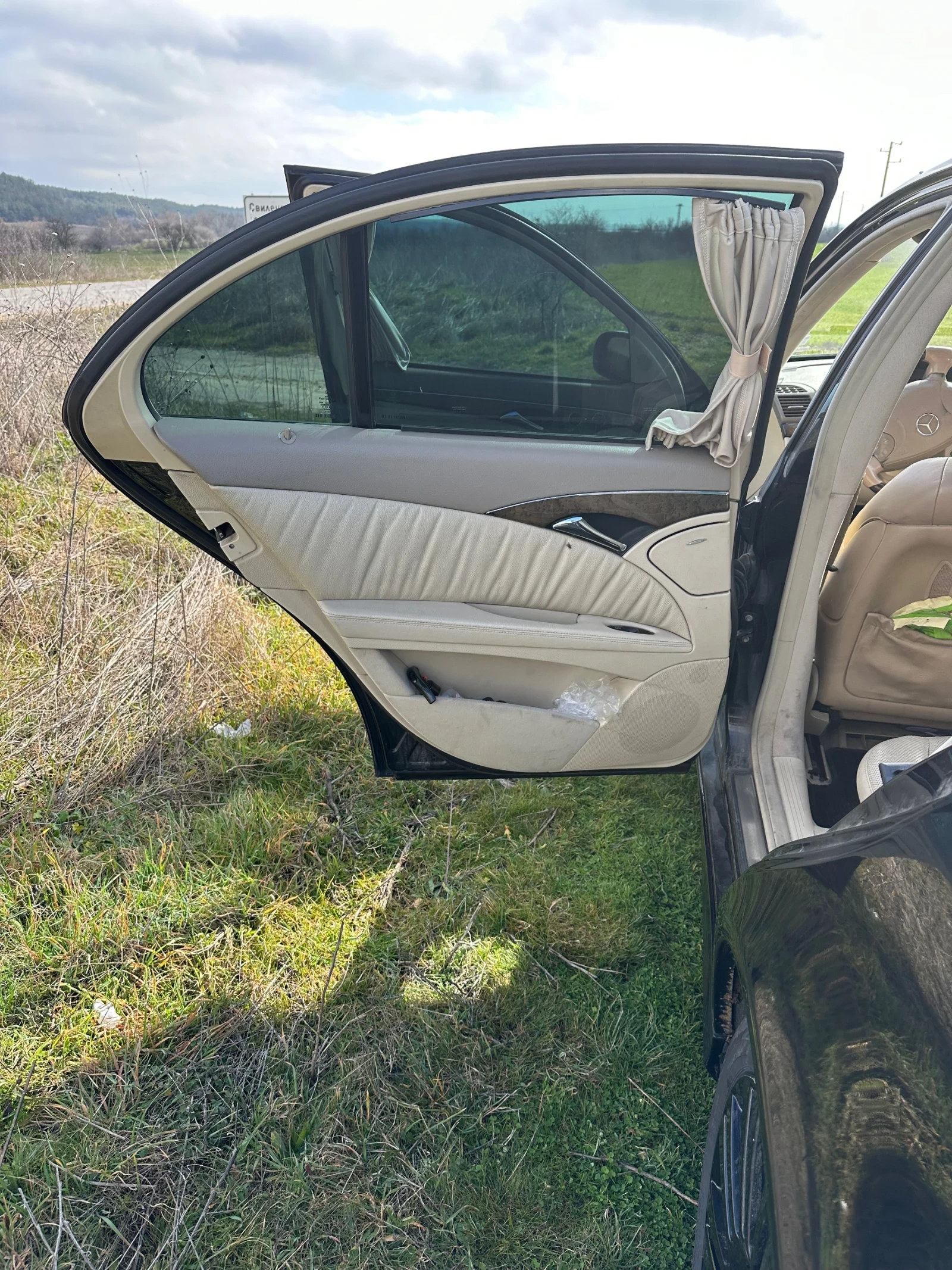 Mercedes-Benz E 320 W211, снимка 16 - Автомобили и джипове - 54538162