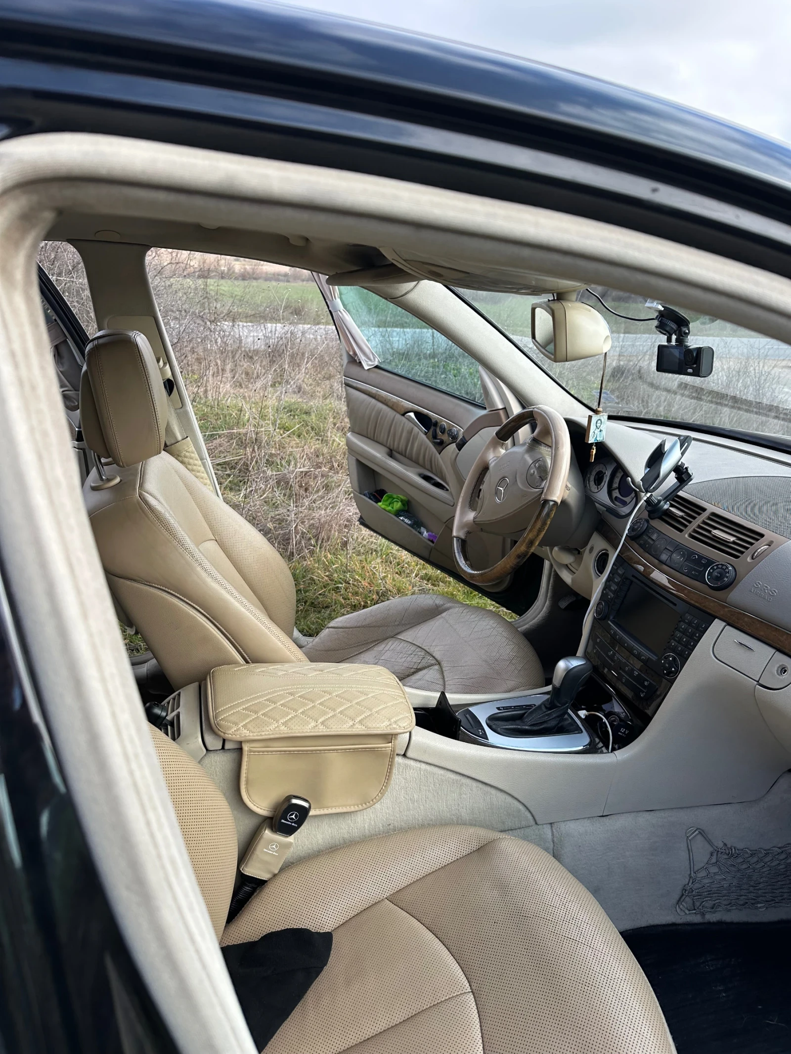 Mercedes-Benz E 320 W211, снимка 10 - Автомобили и джипове - 54538162