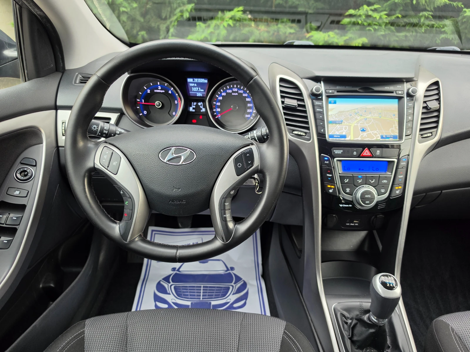 Hyundai I30 1.6 PREMIUM , снимка 12 - Автомобили и джипове - 54874443