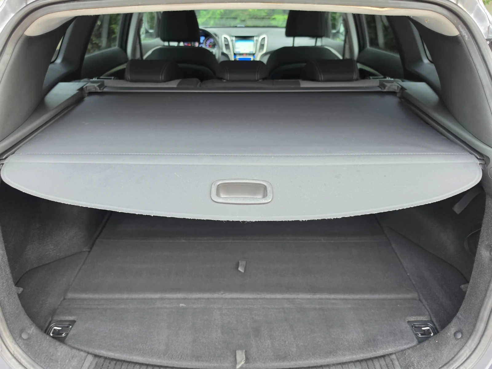 Hyundai I30 1.6 PREMIUM , снимка 14 - Автомобили и джипове - 54874443