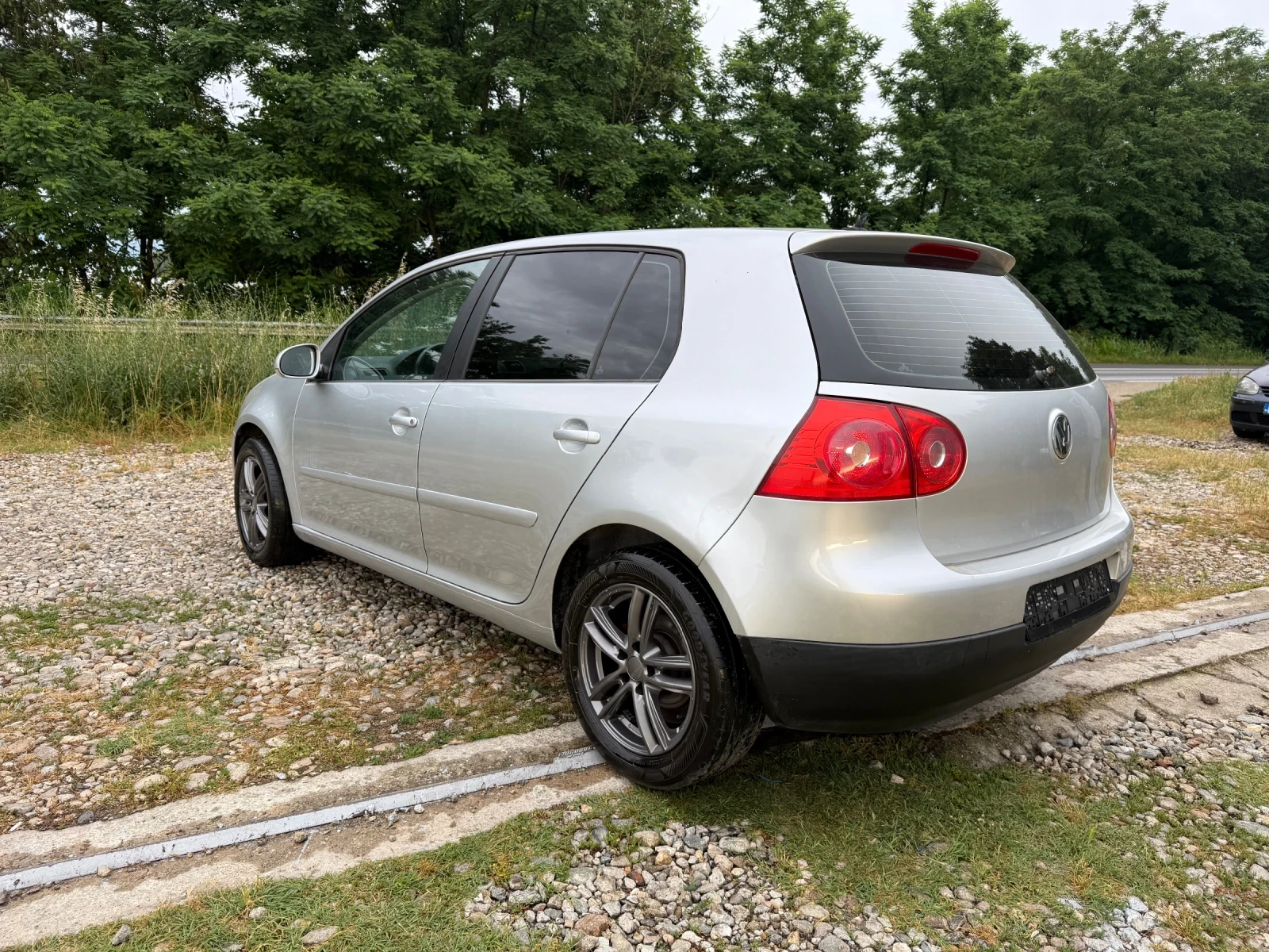 VW Golf 1.9tdi, снимка 3 - Автомобили и джипове - 54947940