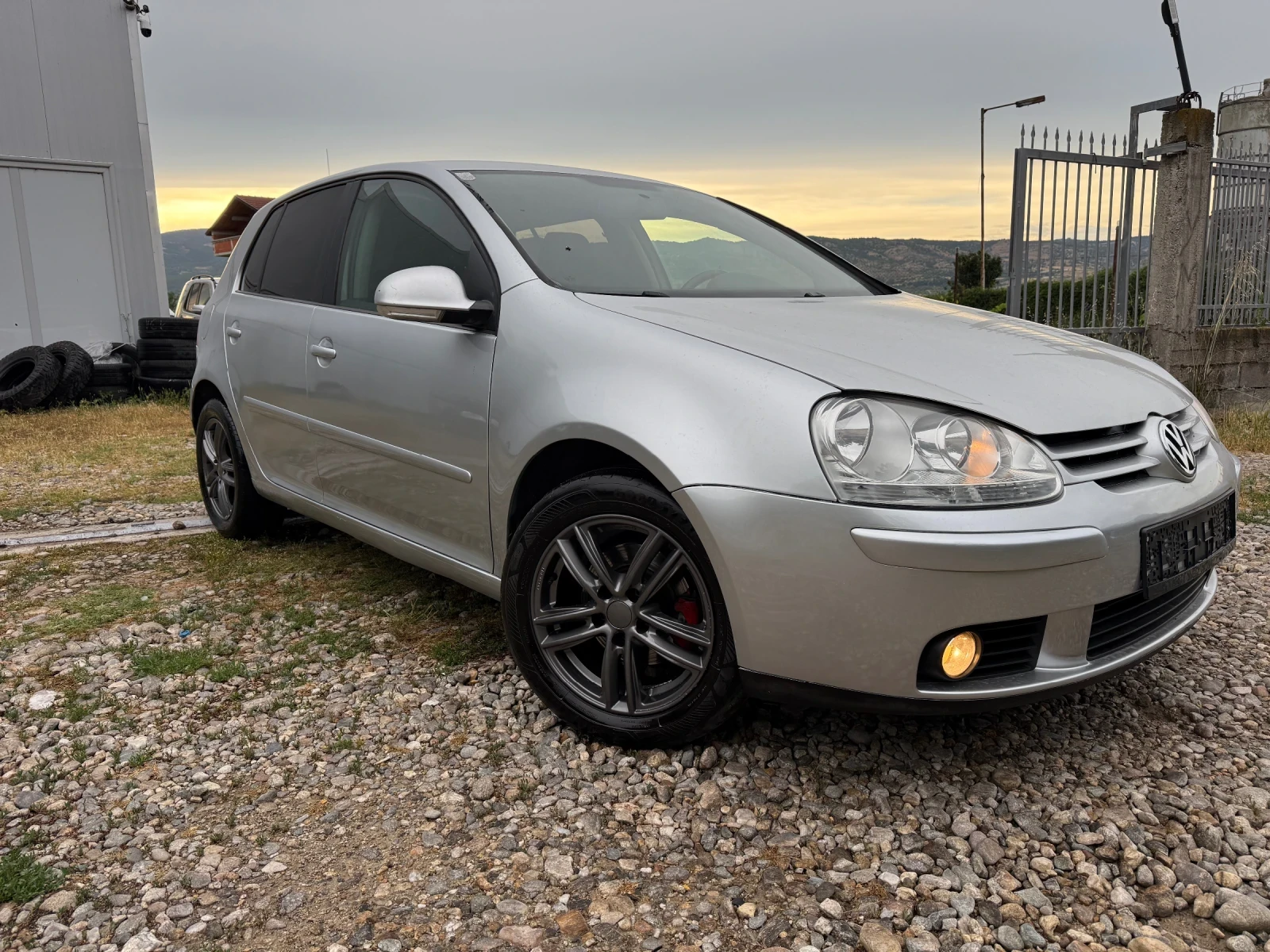 VW Golf 1.9tdi, снимка 9 - Автомобили и джипове - 54947940