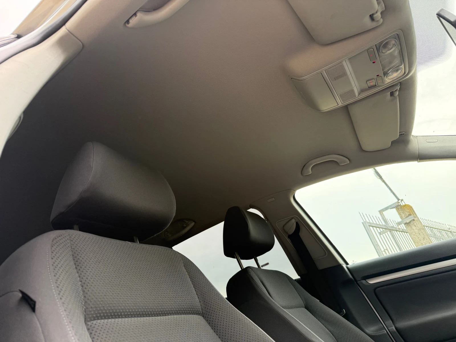 VW Golf 1.9tdi, снимка 15 - Автомобили и джипове - 54947940