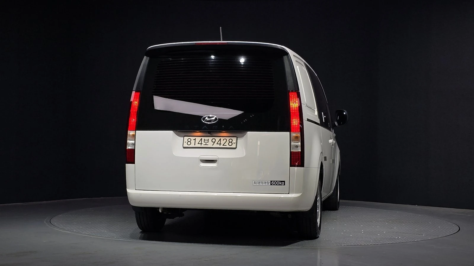 Hyundai Staria Cargo* BLIND SPOT* КРАЙНА ЦЕНА, снимка 4 - Автомобили и джипове - 55367057